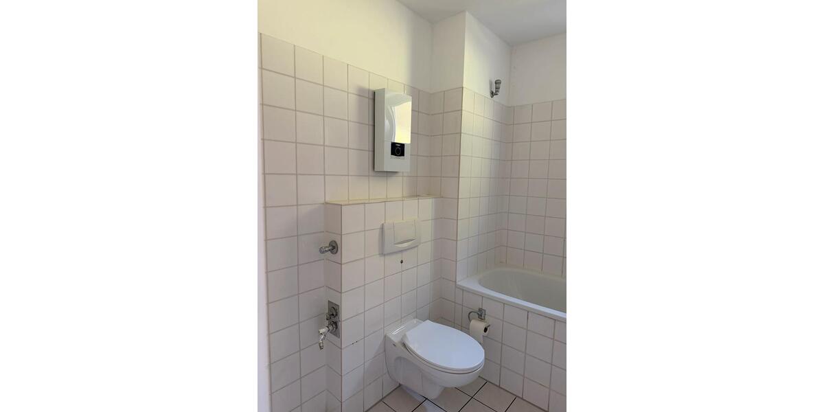 Etagenwohnung Wuppertal Dönberg - 2 Zimmer, 67 m&sup2;, 592&euro; | Angebot:26444523