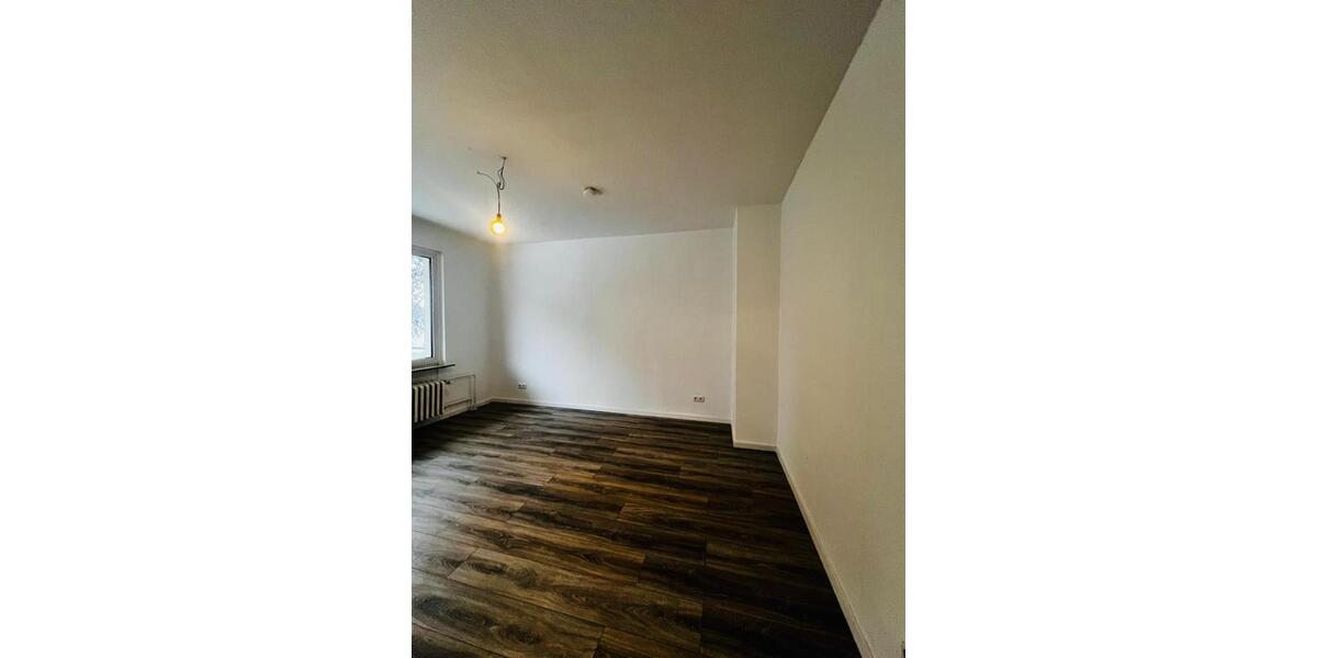 Tolle helle 2 Zimmer Wohnung mit BALKON 2 zimmer