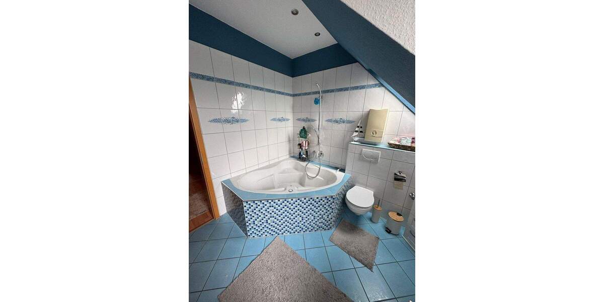 Mehrfamilienhaus, Wohnhaus Wuppertal Langerfeld - 8 Zimmer, 263 m&sup2;, 380.000&euro; | Angebot:24748039