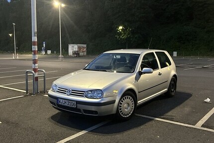 VW Golf 4 92.000 km 2.000 &euro; Wuppertal 42275