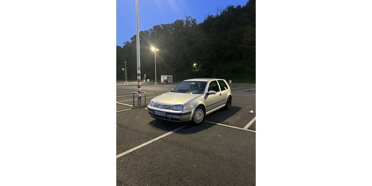 VW Golf 4 92.000 km 2.000 &euro; Wuppertal 42275