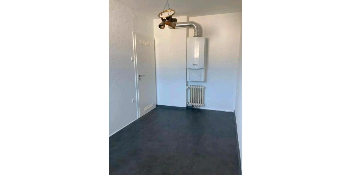 Dachgeschoßwohnung Duisburg Essenberg - 3.5 Zimmer, 83 m&sup2;, 900&euro; | Angebot:26702245