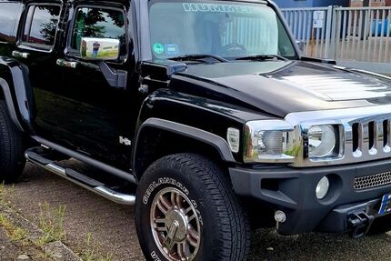 Hummer H3 151.000 km 12.900 &euro; Oberhausen 46149