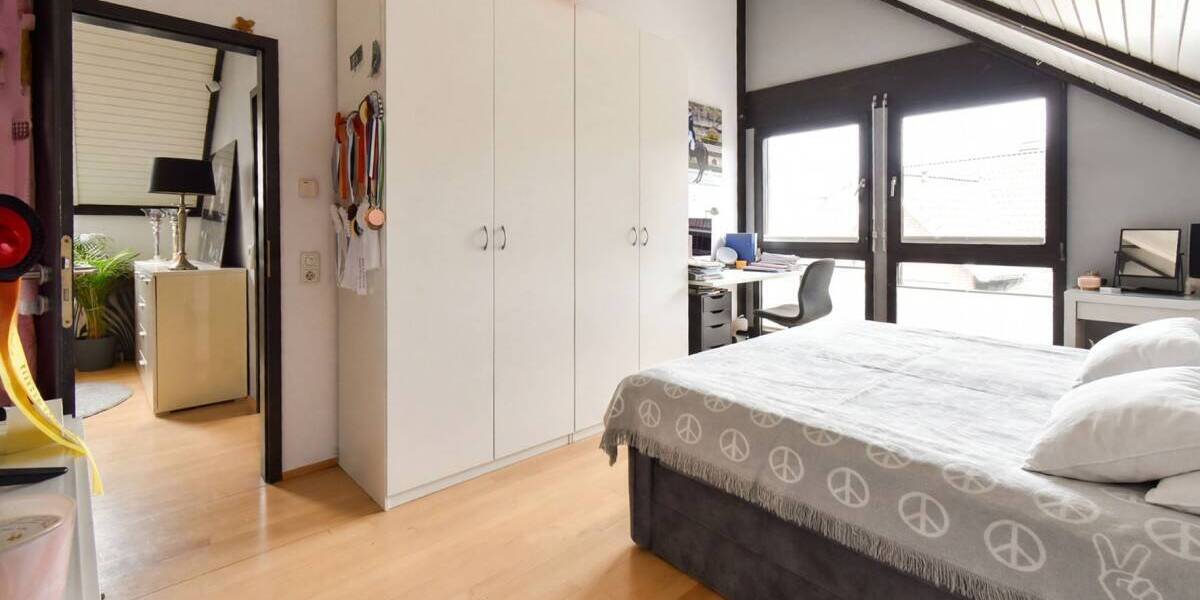 Einfamilienhaus Essen Heidhausen - 5 Zimmer, 220 m&sup2;, 975.000&euro; | Angebot:26499112