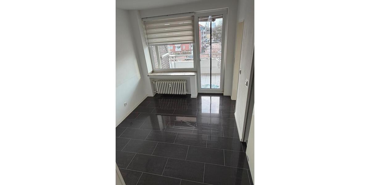 Etagenwohnung Duisburg Walsum - 3.5 Zimmer, 83 m&sup2;, 200.000&euro; | Angebot:26499494