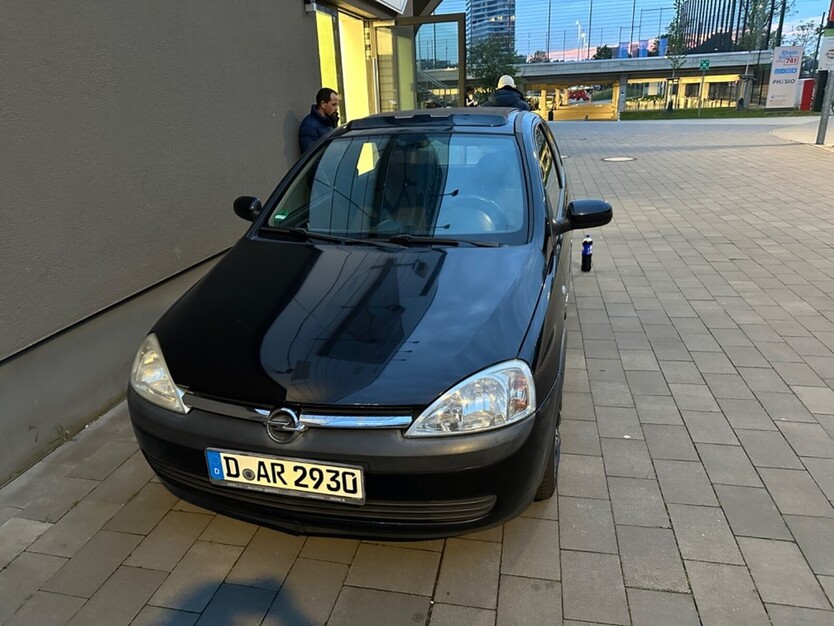 Opel Corsa C 154.000 km 1.750 € Düsseldorf 40213