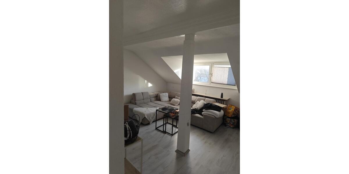 Dachgeschoßwohnung Mülheim an der Ruhr Broich - 3 Zimmer, 65 m&sup2;, 475&euro; | Angebot:25398259