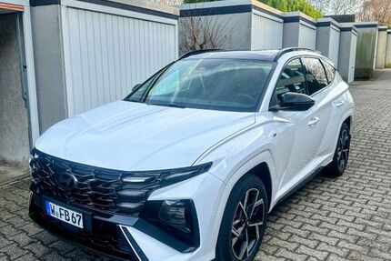 Hyundai TUCSON 15.000 km 37.400 &euro; Wuppertal 42111