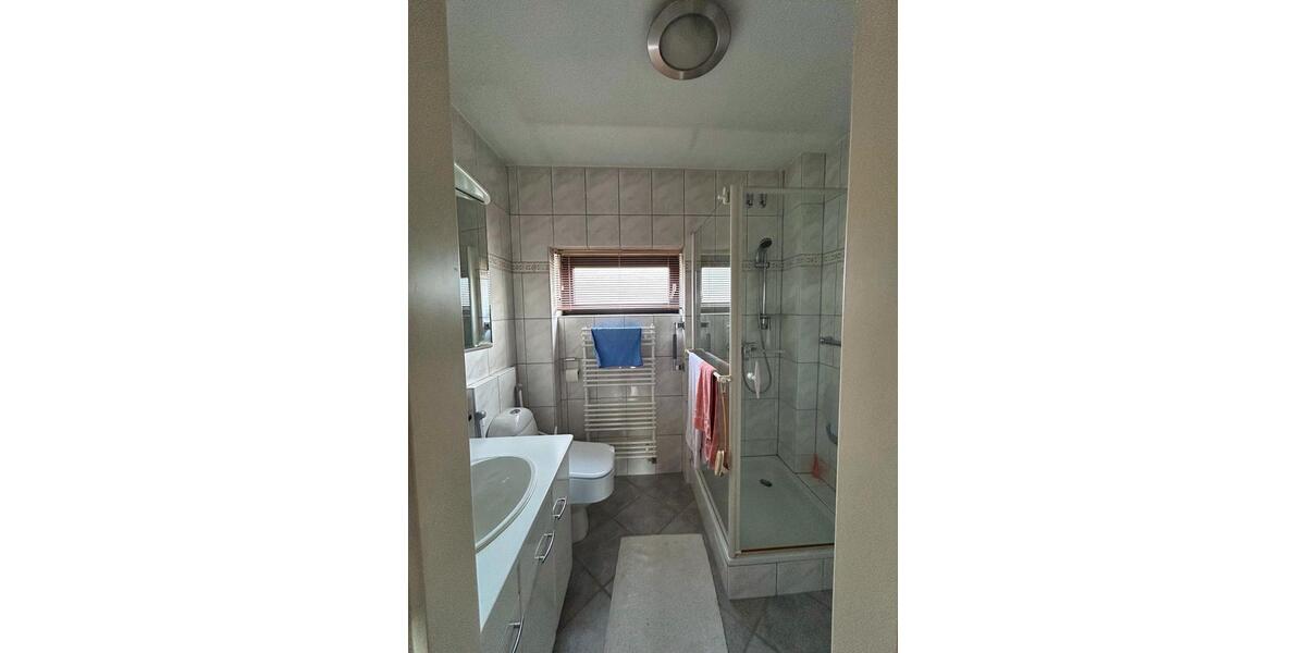 Reihenhaus Erkrath - 4 Zimmer, 100 m&sup2;, 1.600&euro; | Angebot:25352183