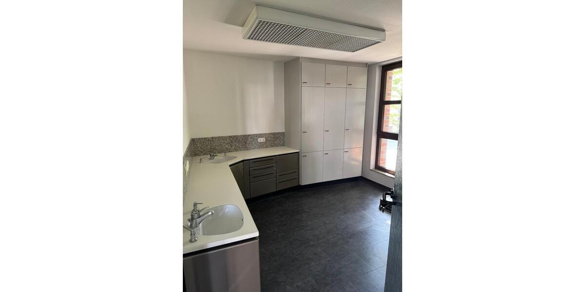 PraxisBüro Herten 1.OG- 210 m2 - auch EG Flächen verfügbar zimmer