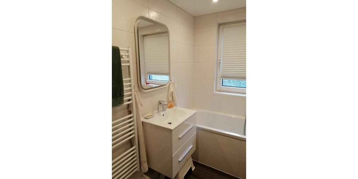 Doppelhaushälfte in ruhiger aber zentraler Lage (OB-MH-E) 4 zimmer