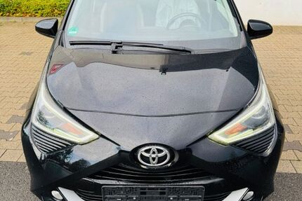 Toyota Aygo (X) 61.000 km 8.990 € Essen 45133
