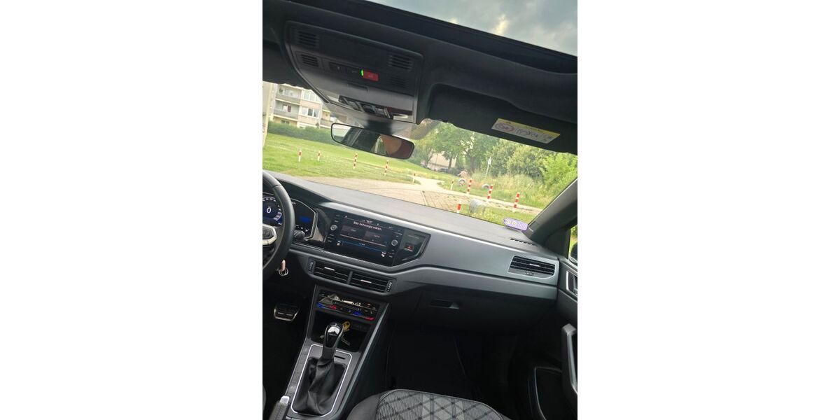 VW Taigo 37.000 km 21.500 &euro; Duisburg 47226