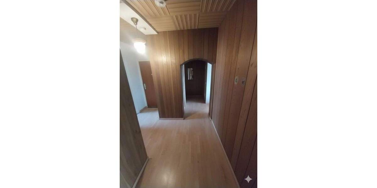 Heidestr. 5 1.OG rechts Whg4 3 zimmer