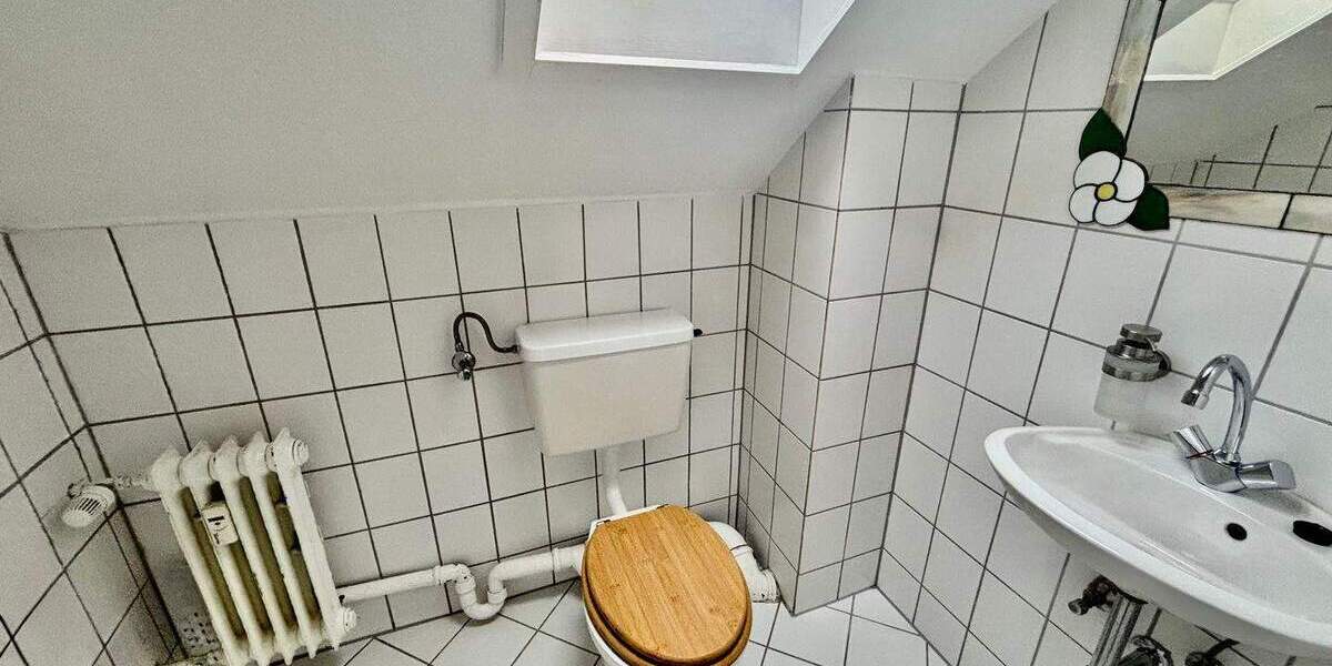 Etagenwohnung Wuppertal Langerfeld - 4 Zimmer, 134 m&sup2;, 1.009&euro; | Angebot:25152507