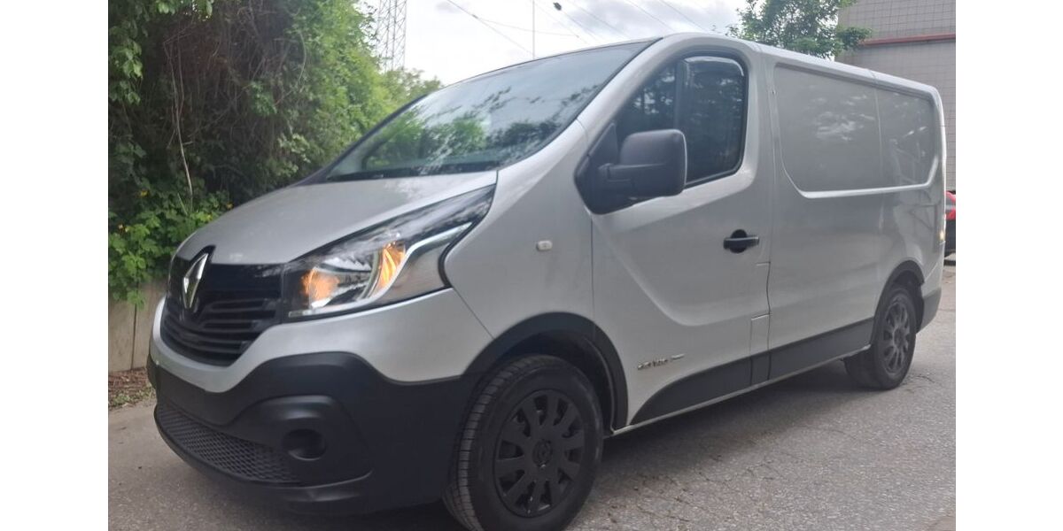Renault Trafic 224.329 km 9.400 &euro; Duisburg 47169