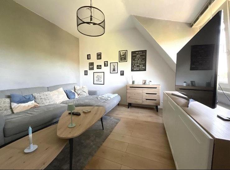 Charmante Wohnung in Du - Mittelmeiderich - Balkon, Einbauküche 3 zimmer