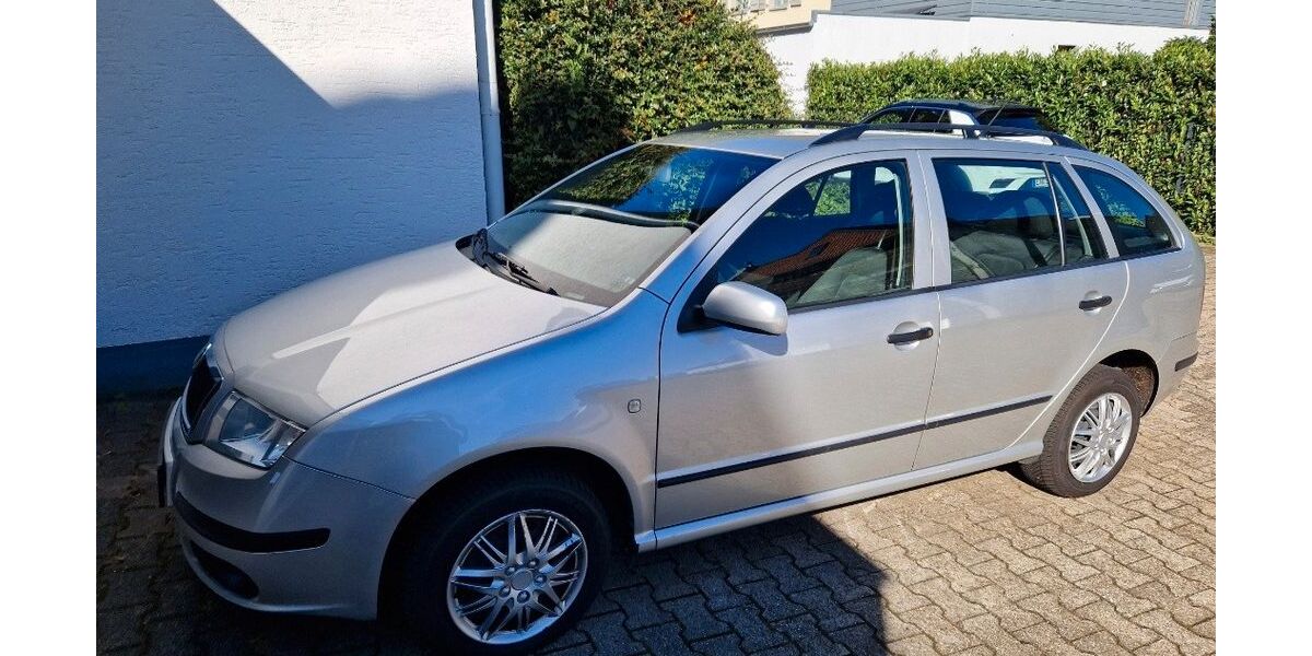Skoda Fabia 98.469 km 2.750 &euro; Sprockhövel 45549