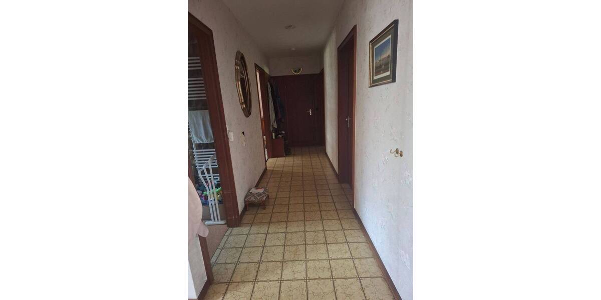 Freistehendes Ein-Zweifamilienhaus mit Garten, Sauna und Kellerbar in ruhiger Sackgasse in Moers-Kapellen zimmer