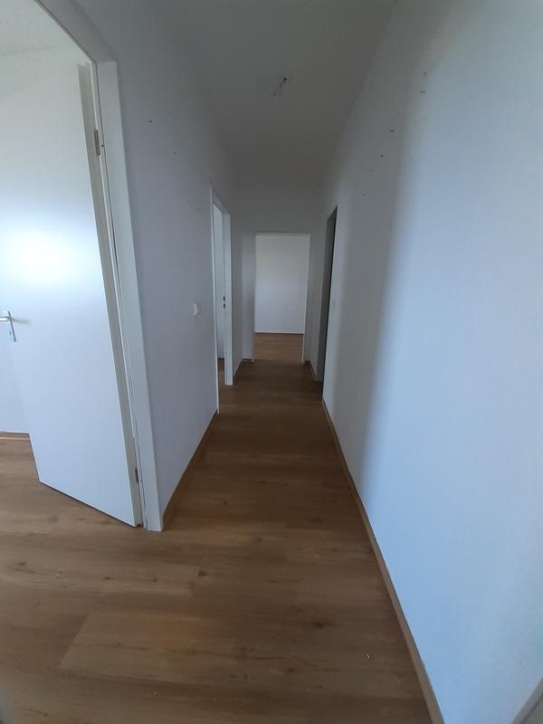 Gemütliche und helle Wohnung mit Balkon und separater Küche. Nur mit WBS für 3 Personen! zimmer