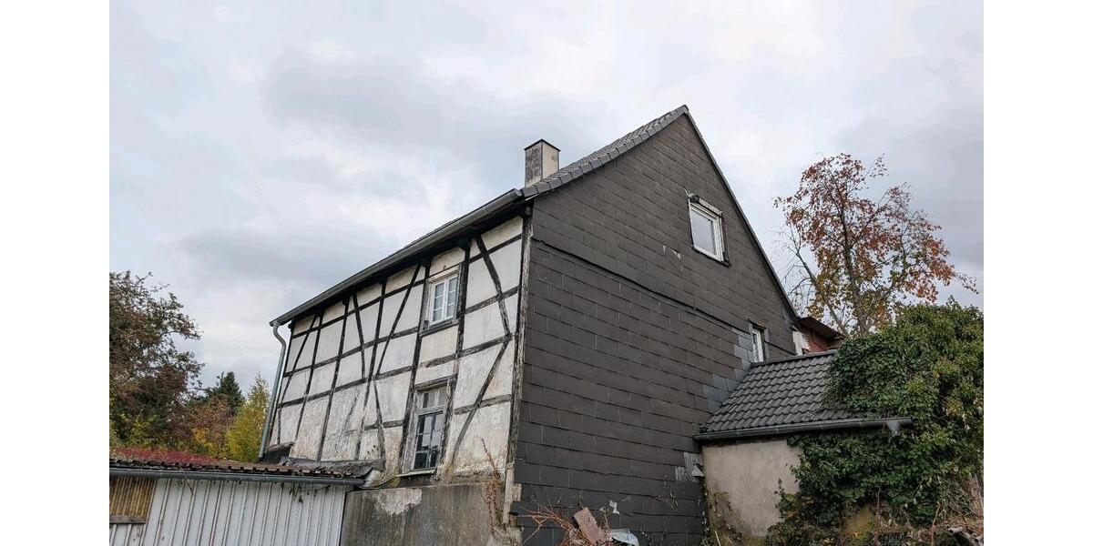 Fachwerkhaus, NICHT denkmalgeschützt! Sanierungsbedürftig 5 zimmer