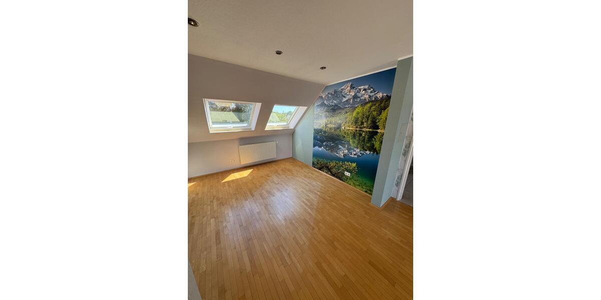 Dachgeschoßwohnung Dorsten - 3 Zimmer, 105 m&sup2;, 850&euro; | Angebot:26420624