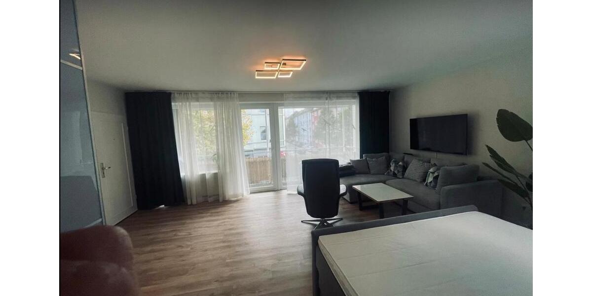 Lichtdurchflutetes Apartment mit Balkon - möbliert, Top Lage 1.5 zimmer