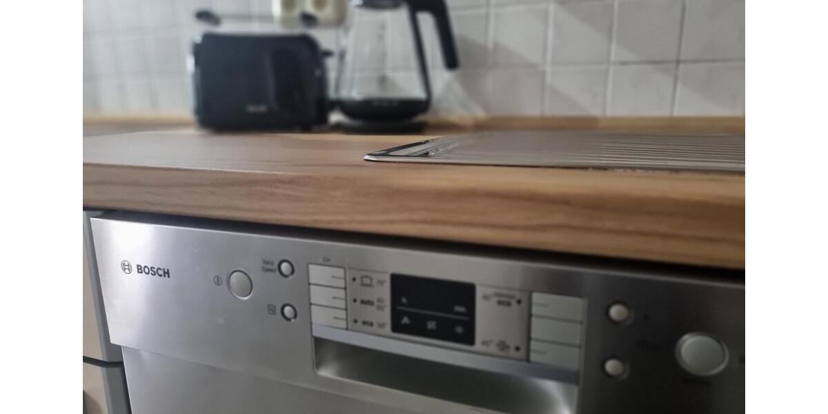 Etagenwohnung Duisburg Mittelmeiderich - 2 Zimmer, 55 m&sup2;, 980&euro; | Angebot:25796056