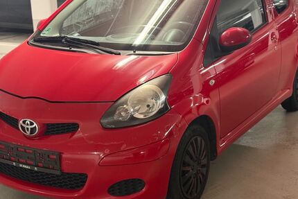Toyota Aygo (X) 199.000 km 1.300 &euro; Essen 45326