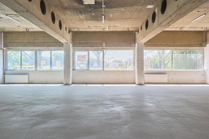 Industriehalle in Oberhausen mit Wasseranschluss und Starkstrom zimmer