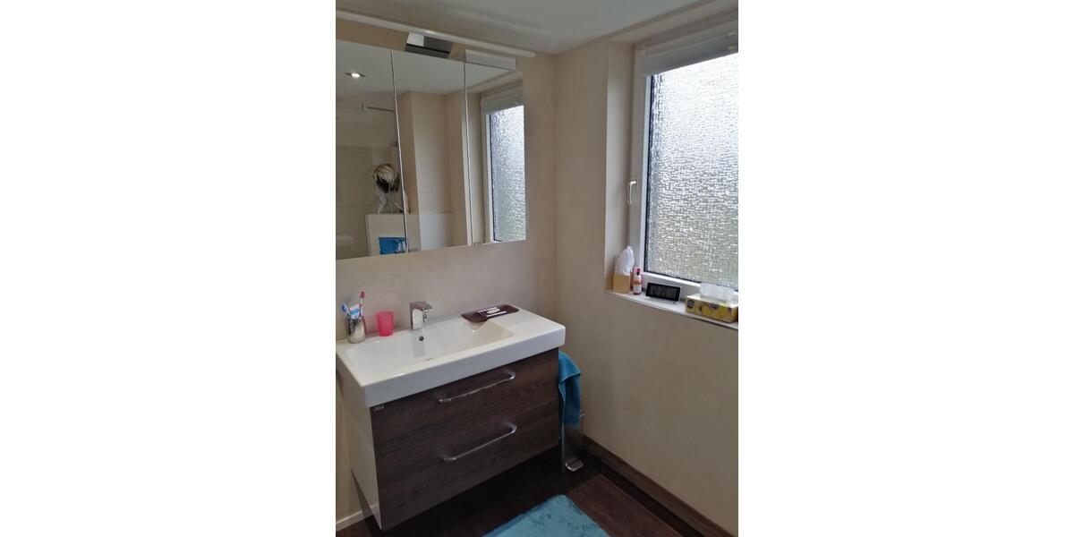 Doppelhaushälfte in ruhiger aber zentraler Lage (OB-MH-E) 4 zimmer