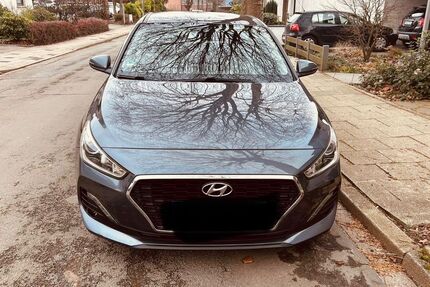 Hyundai i30 86.850 km 12.490 &euro; Hattingen 45529