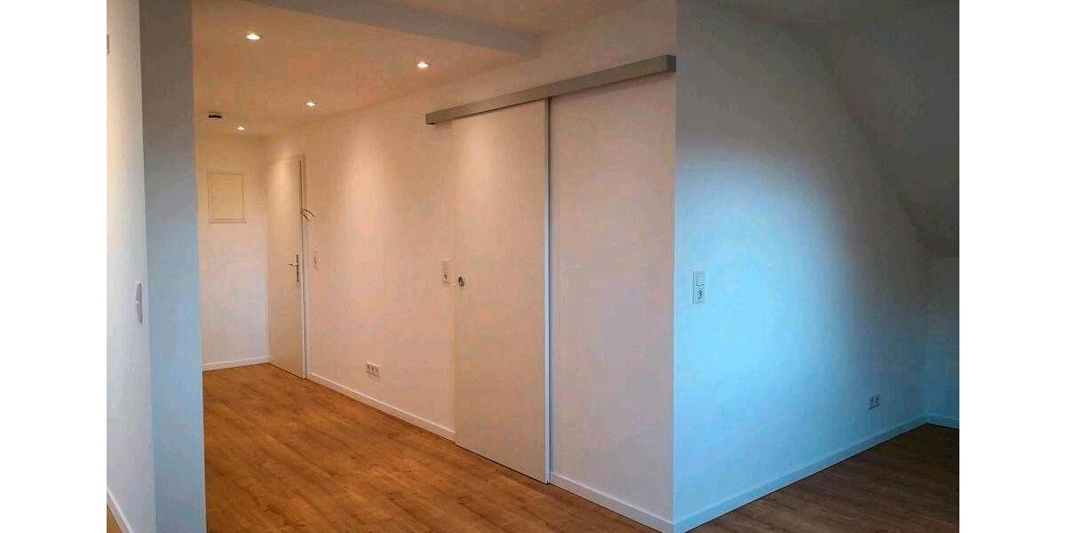 Dachgeschoßwohnung Mülheim an der Ruhr Dümpten - 1.5 Zimmer, 50 m&sup2;, 170.000&euro; | Angebot:26931457