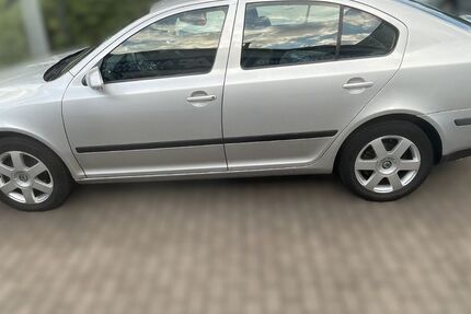 Skoda Octavia 196.955 km 2.990 &euro; Essen 45355