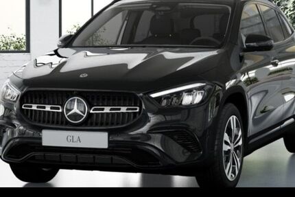 Mercedes-Benz GLA 200 9.900 km 44.990 € Duisburg 47138