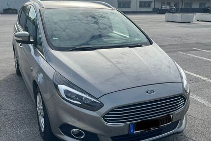 Ford S-Max 211.400 km 11.000 &euro; Duisburg 47138