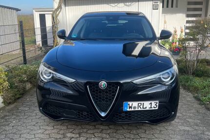 Alfa Romeo Stelvio 139.000 km 21.500 &euro; Wuppertal 42281