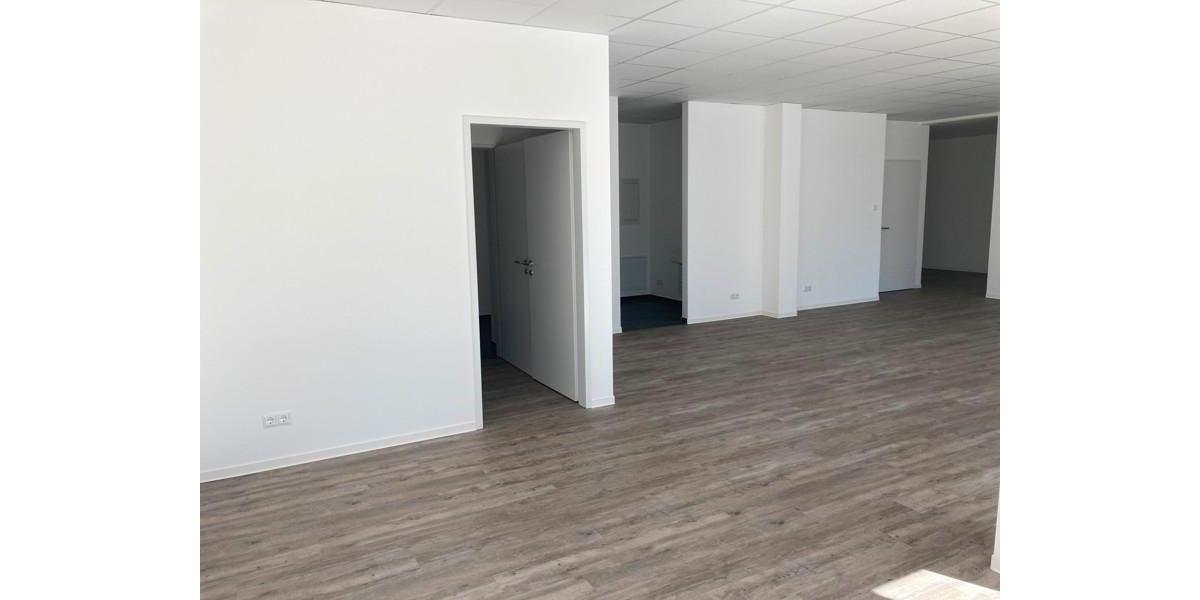 Attraktive Gewerbeeinheit in ruhiger und zentraler Lage zimmer