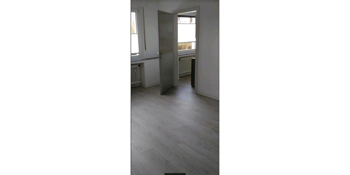 Schöne kleine Wohnung 1 zimmer