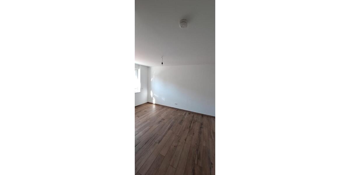Terrassenwohnung Bottrop Feldhausen - 3 Zimmer, 95 m&sup2;, 1.390&euro; | Angebot:26414601