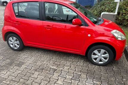 Daihatsu Sirion 133.400 km 2.500 &euro; Herne 44625