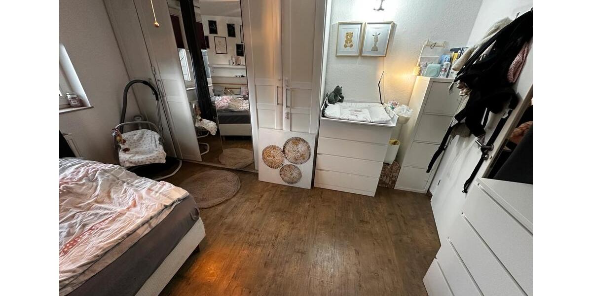 Attraktive, vollständig sanierte 2-Zimmer-Dachgeschosswohnung 2 zimmer