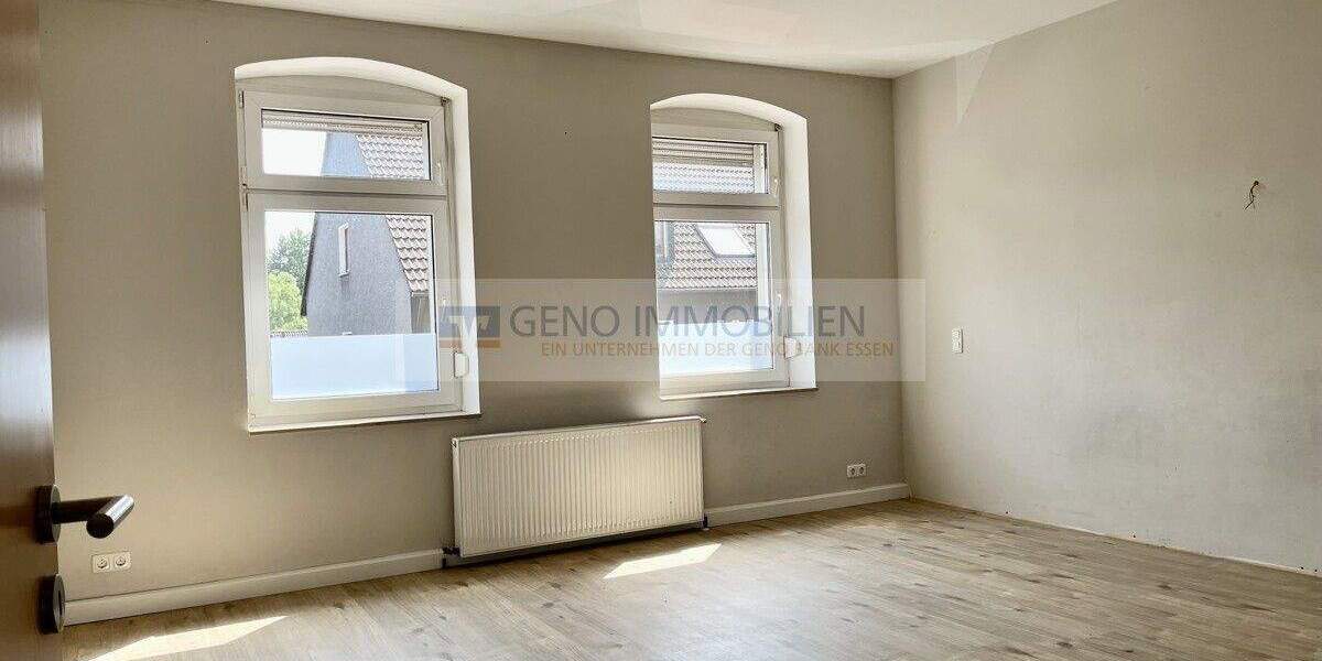 Mehrfamilienhaus, Wohnhaus Essen / Überruhr-Hinsel Überruhr-Hinsel - 9 Zimmer, 244 m&sup2;, 475.000&euro; | Angebot:23986331