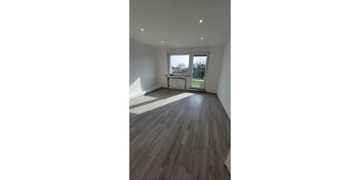 Dachgeschoßwohnung Oberhausen Biefang - 3.5 Zimmer, 75 m&sup2;, 530&euro; | Angebot:25809199