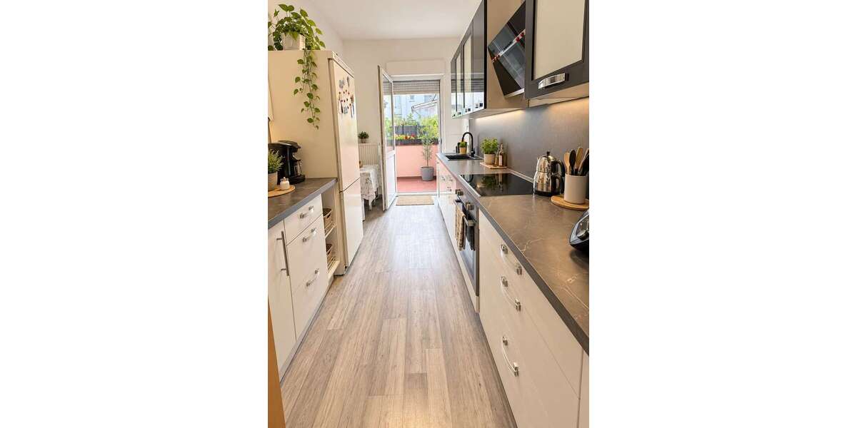 Etagenwohnung Duisburg Beeck - 3 Zimmer, 82 m&sup2;, 139.000&euro; | Angebot:27477218