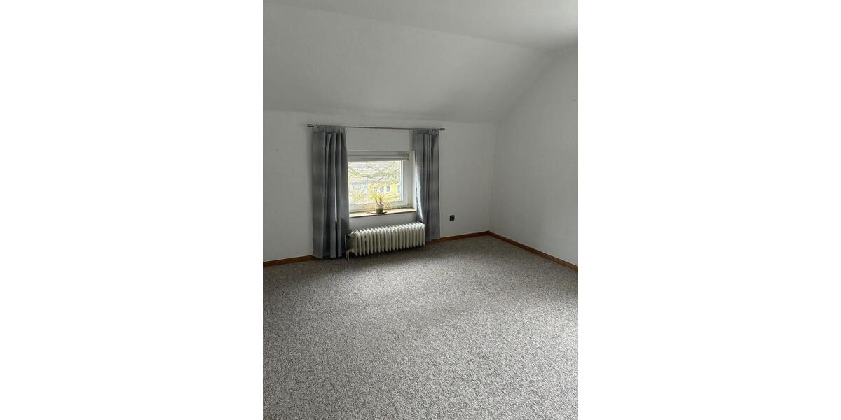 Dachgeschoßwohnung Duisburg Essenberg - 2 Zimmer, 53 m&sup2;, 620&euro; | Angebot:25825828