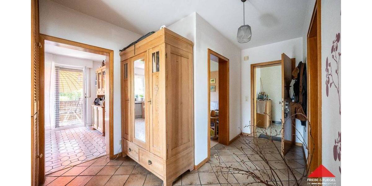 Gepflegtes Zweifamilienhaus mit Garage und schönem Grundstück - Mehrfamilienhaus, Wohnhaus Herne Holthausen | Angebot:26808480