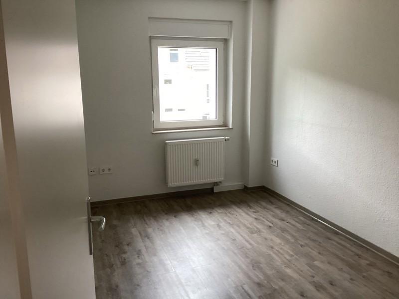 Lust auf Veränderung: weitläufige 3-Zimmer-Wohnung zimmer