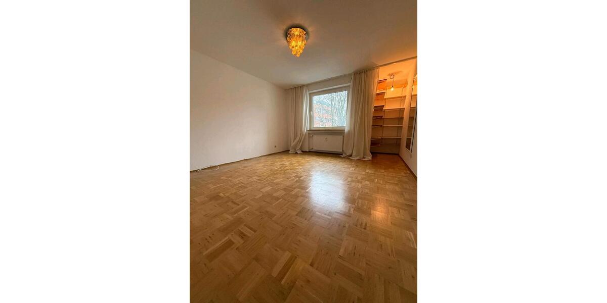 Etagenwohnung Essen Stadtbezirk III - 2 Zimmer, 75 m&sup2;, 1.050&euro; | Angebot:26341708