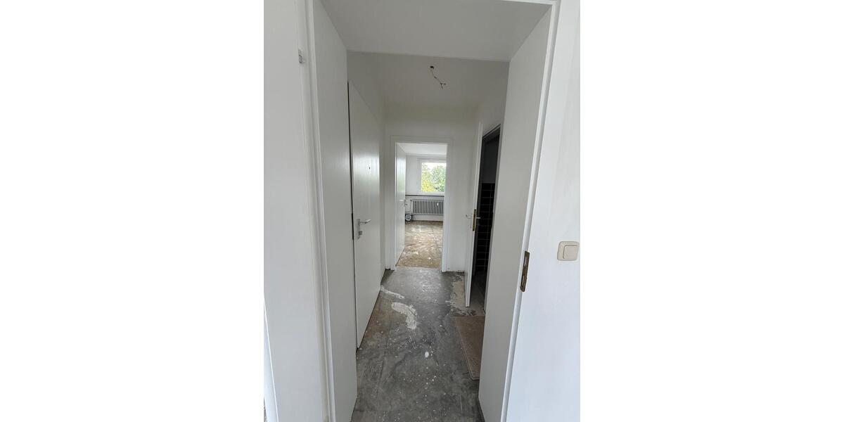 Dachgeschoßwohnung Oberhausen - 1 Zimmer, 39 m&sup2;, 50.000&euro; | Angebot:27489521